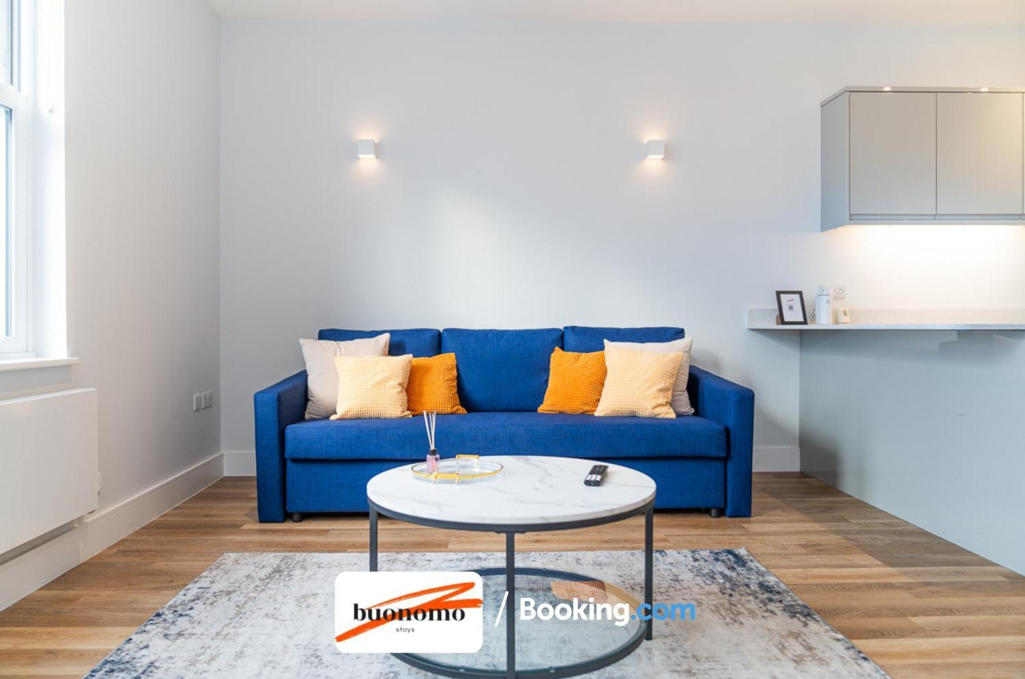 Two Bedroom Apartment At Buonomo Stays Short Lets & Serviced Accommodation Close To Wimbledon Tennis Courts Londres Exterior foto