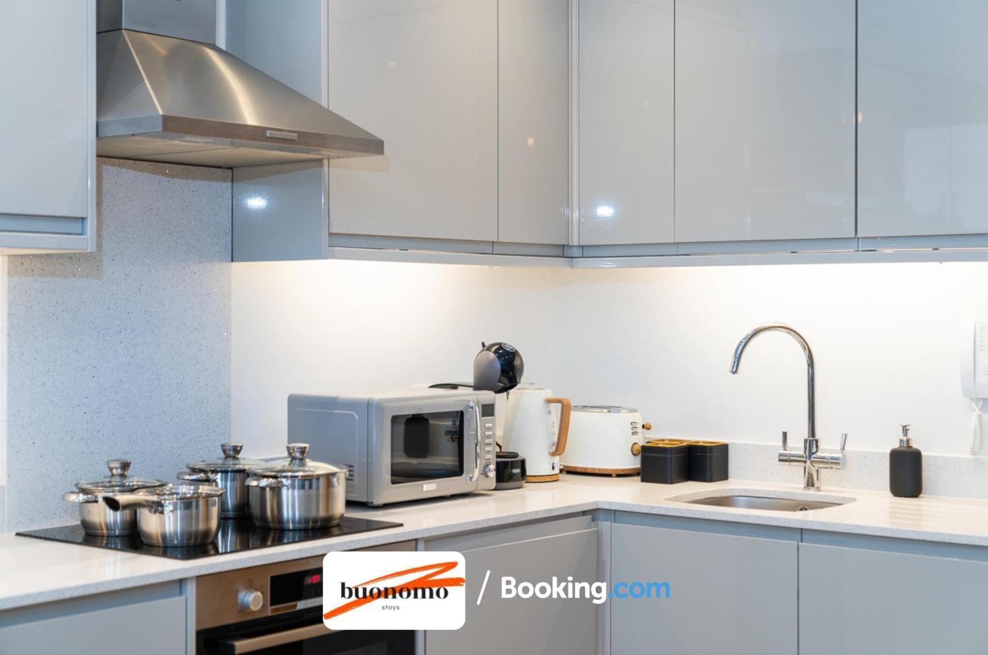 Two Bedroom Apartment At Buonomo Stays Short Lets & Serviced Accommodation Close To Wimbledon Tennis Courts Londres Exterior foto