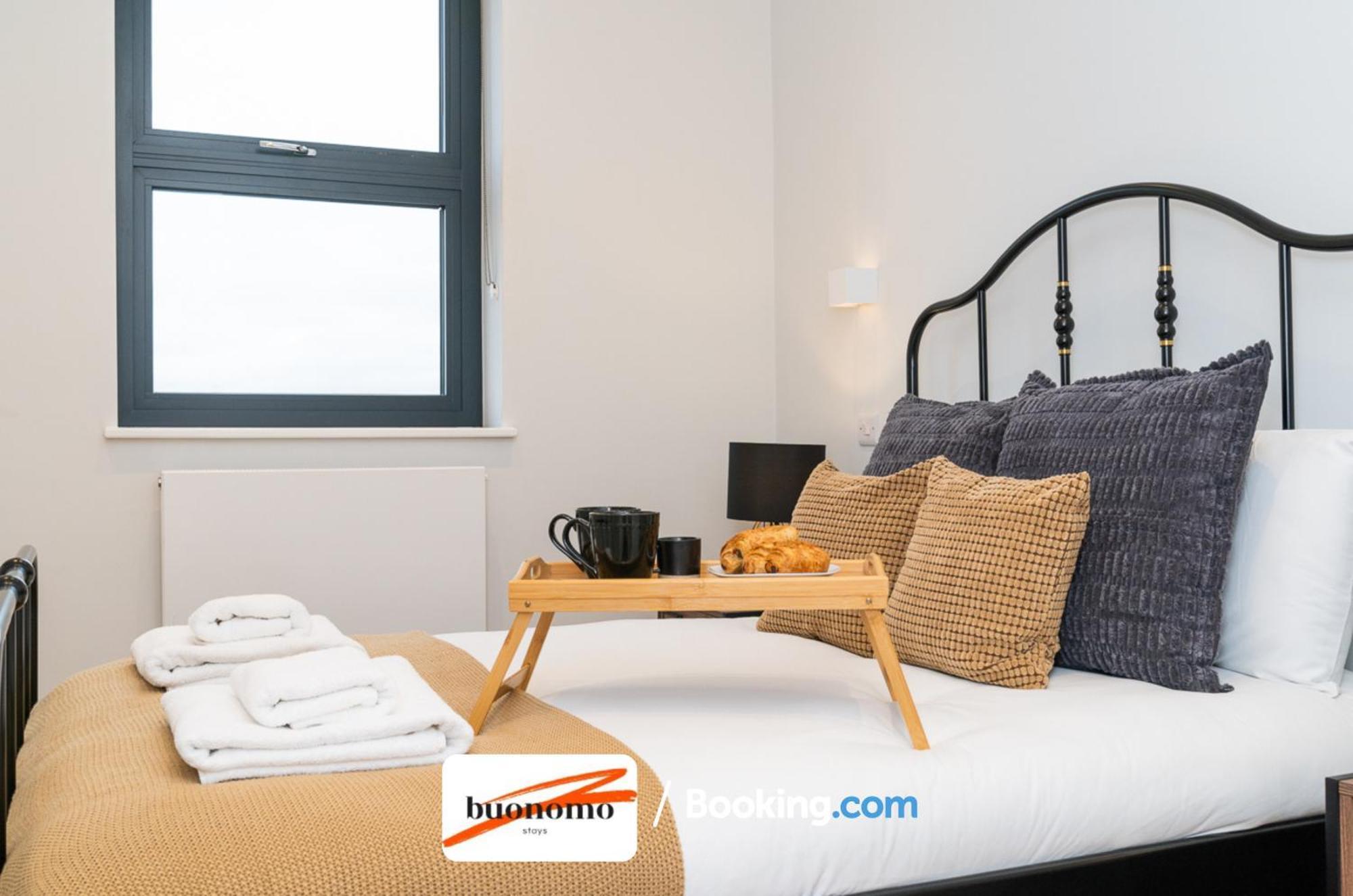 Two Bedroom Apartment At Buonomo Stays Short Lets & Serviced Accommodation Close To Wimbledon Tennis Courts Londres Exterior foto